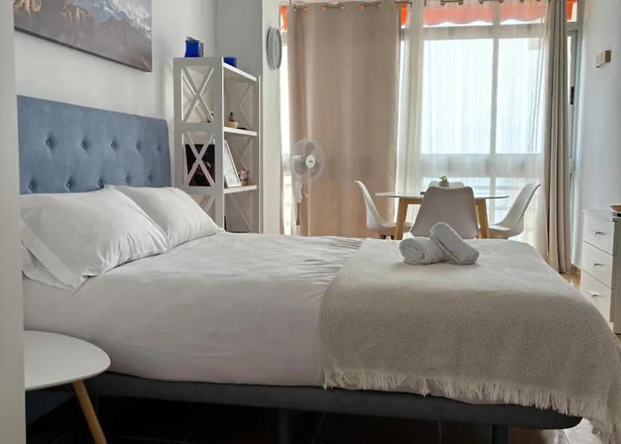 Dorada Primera Linea Y Piscina * Κάλπε